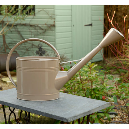 Waterfall Watering Can - 9 Litre - Truffle